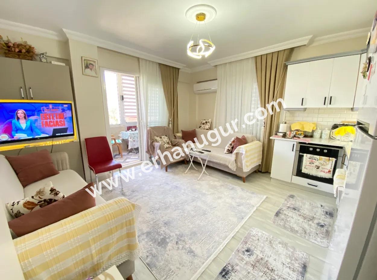 Ürkmez De Léré Decor Decor Geneş Gelegenheit Zu Verkaufen 2 1 Wohnung