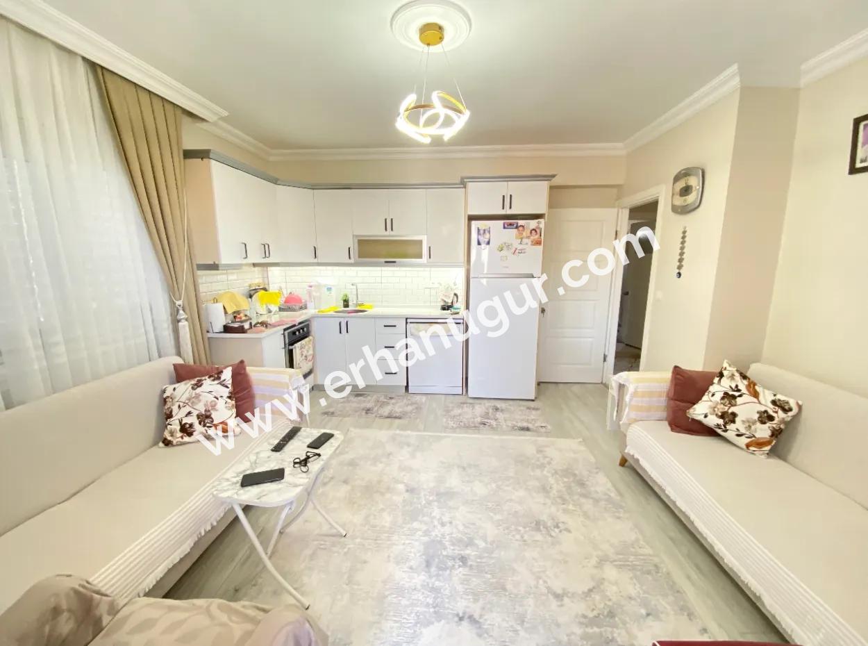 Ürkmez De Léré Decor Decor Geneş Gelegenheit Zu Verkaufen 2 1 Wohnung