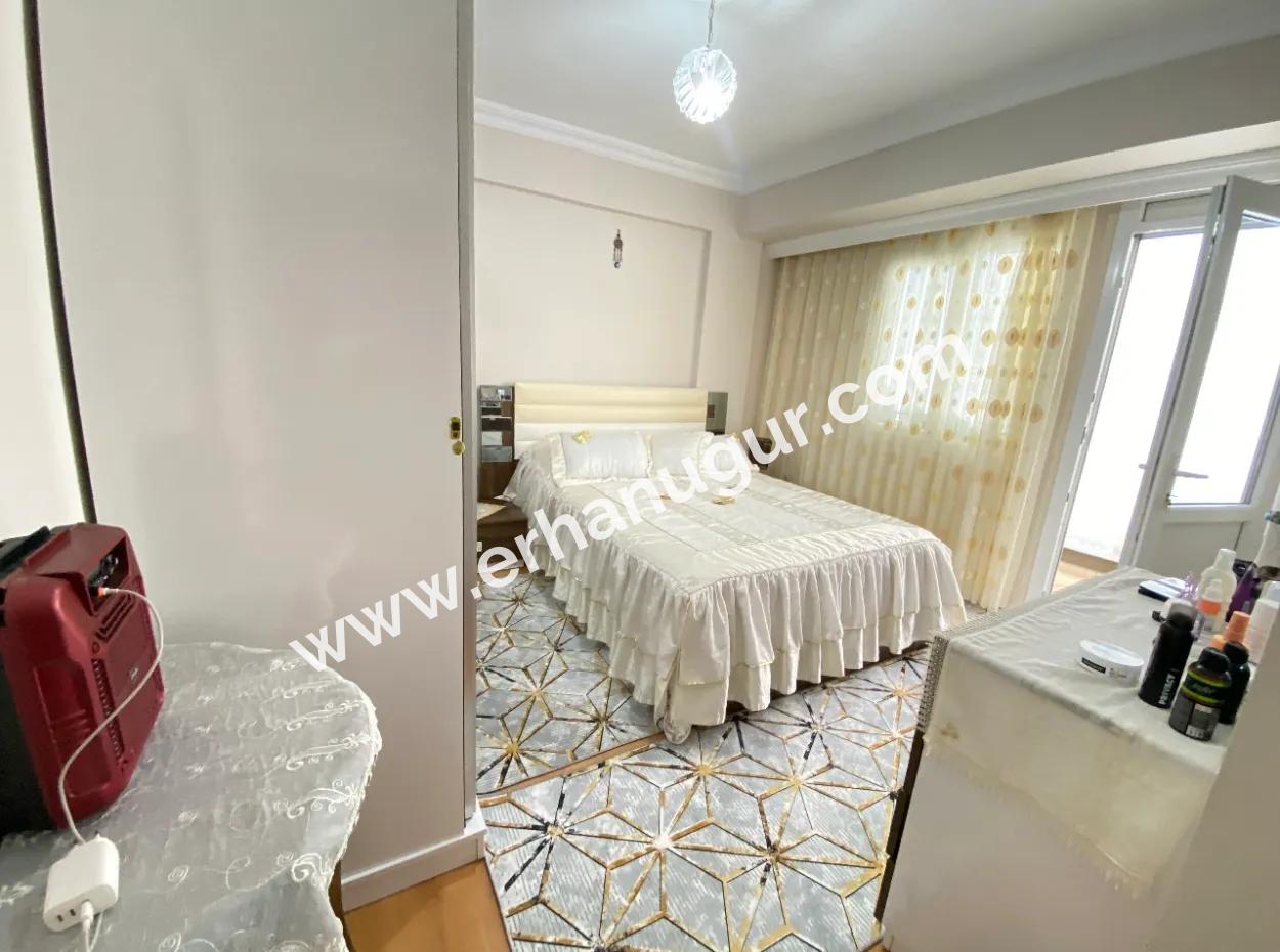 Ürkmez De Léré Decor Decor Geneş Gelegenheit Zu Verkaufen 2 1 Wohnung