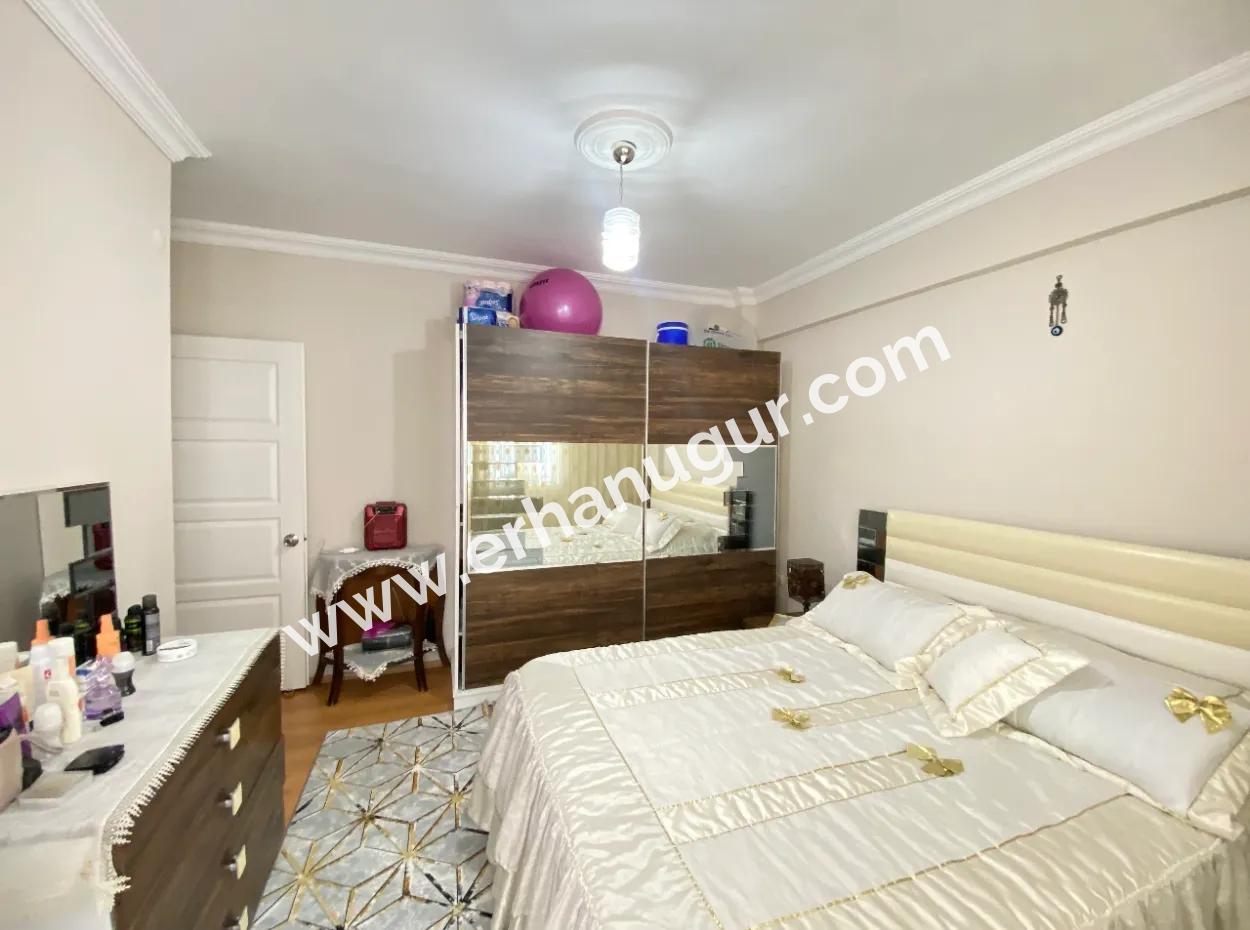 Ürkmez De Léré Decor Decor Geneş Gelegenheit Zu Verkaufen 2 1 Wohnung