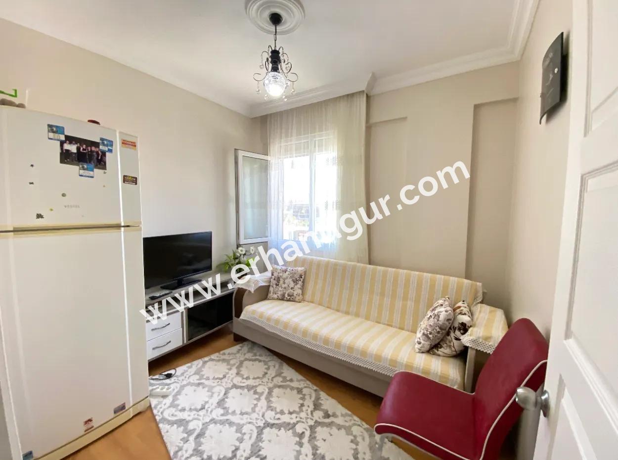 Ürkmez De Léré Decor Decor Geneş Gelegenheit Zu Verkaufen 2 1 Wohnung