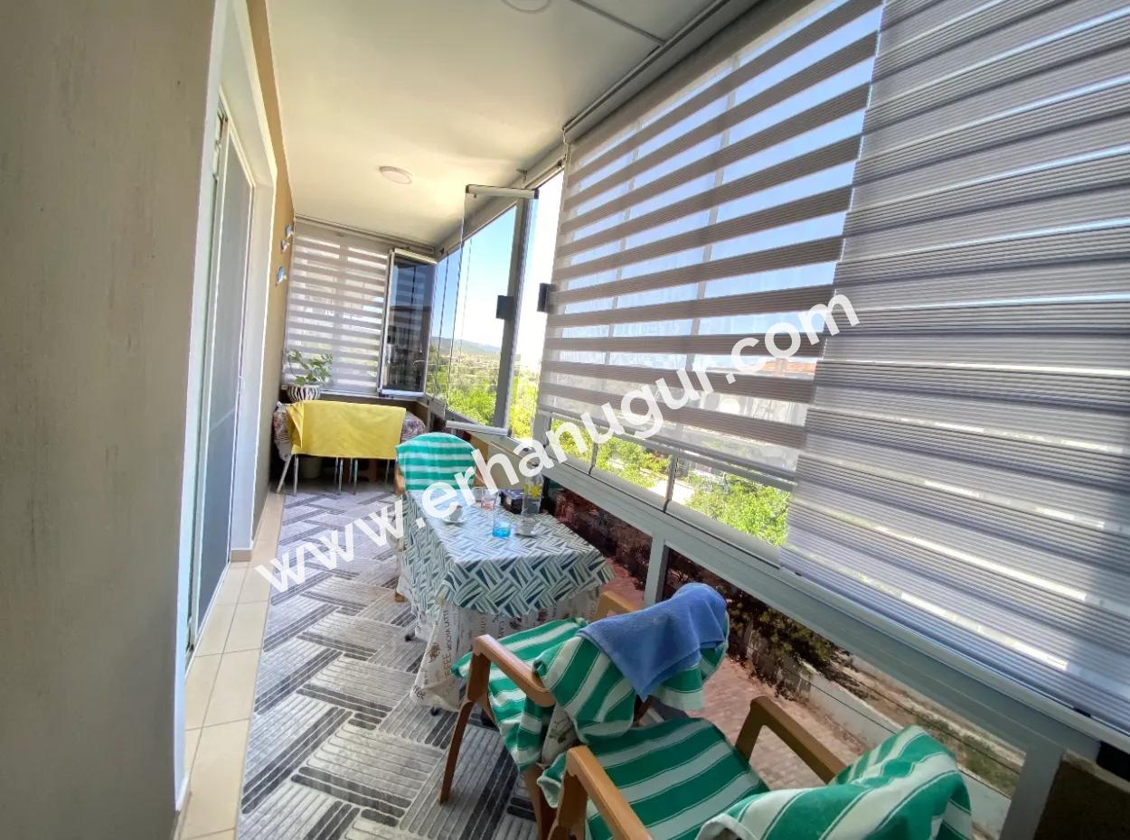 Ürkmez De Léré Decor Decor Geneş Gelegenheit Zu Verkaufen 2 1 Wohnung