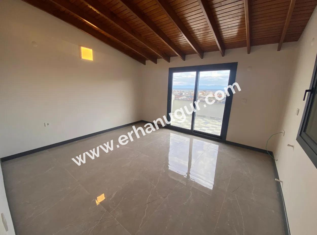 4 1 Villa Zum Verkauf In Özdere Mit Vollem Meerblick Und Grossem Garten