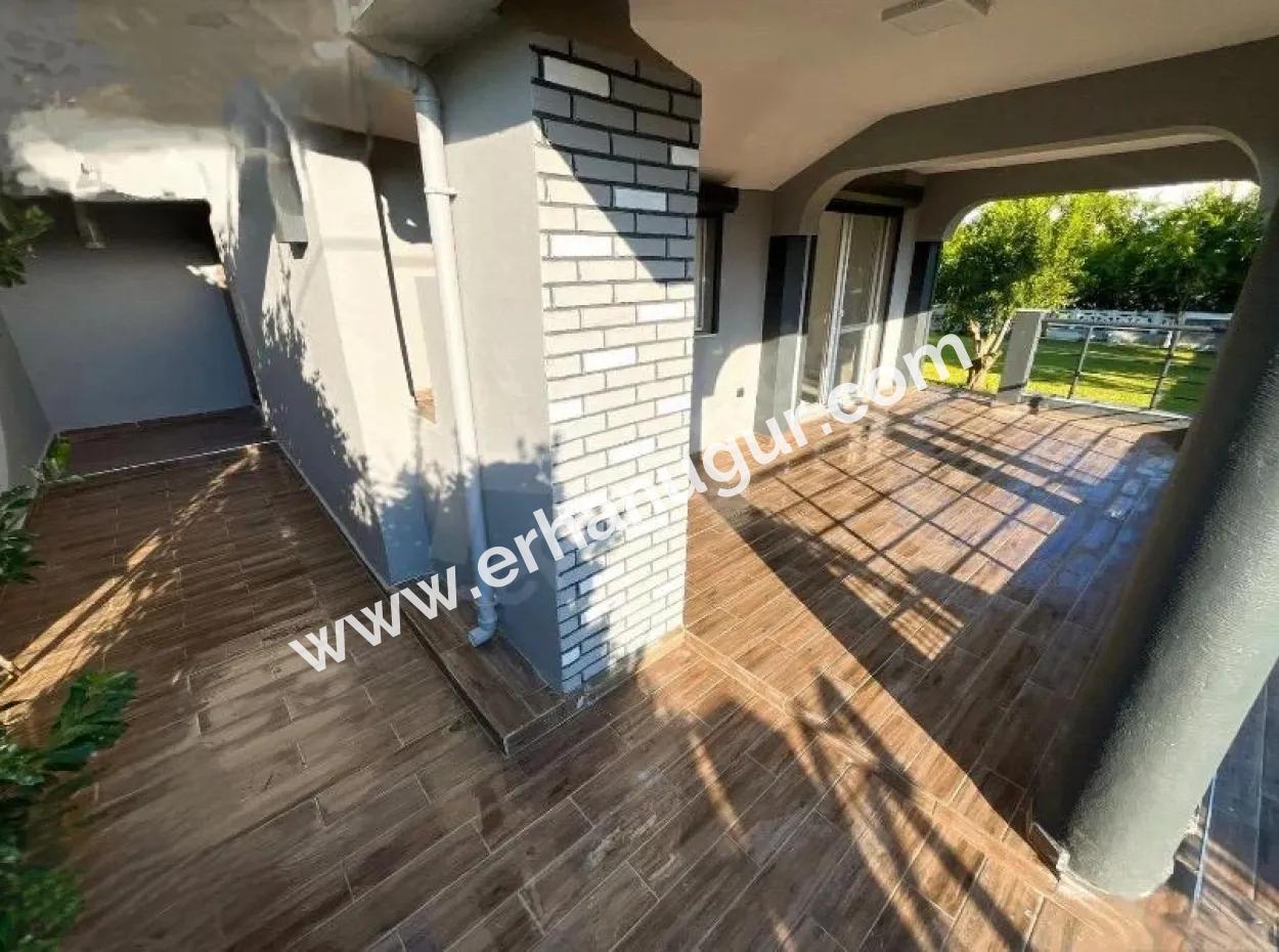 Tekfreistehende Villa In 307M2 50M Vom Meer Entfernt In Doğanbey