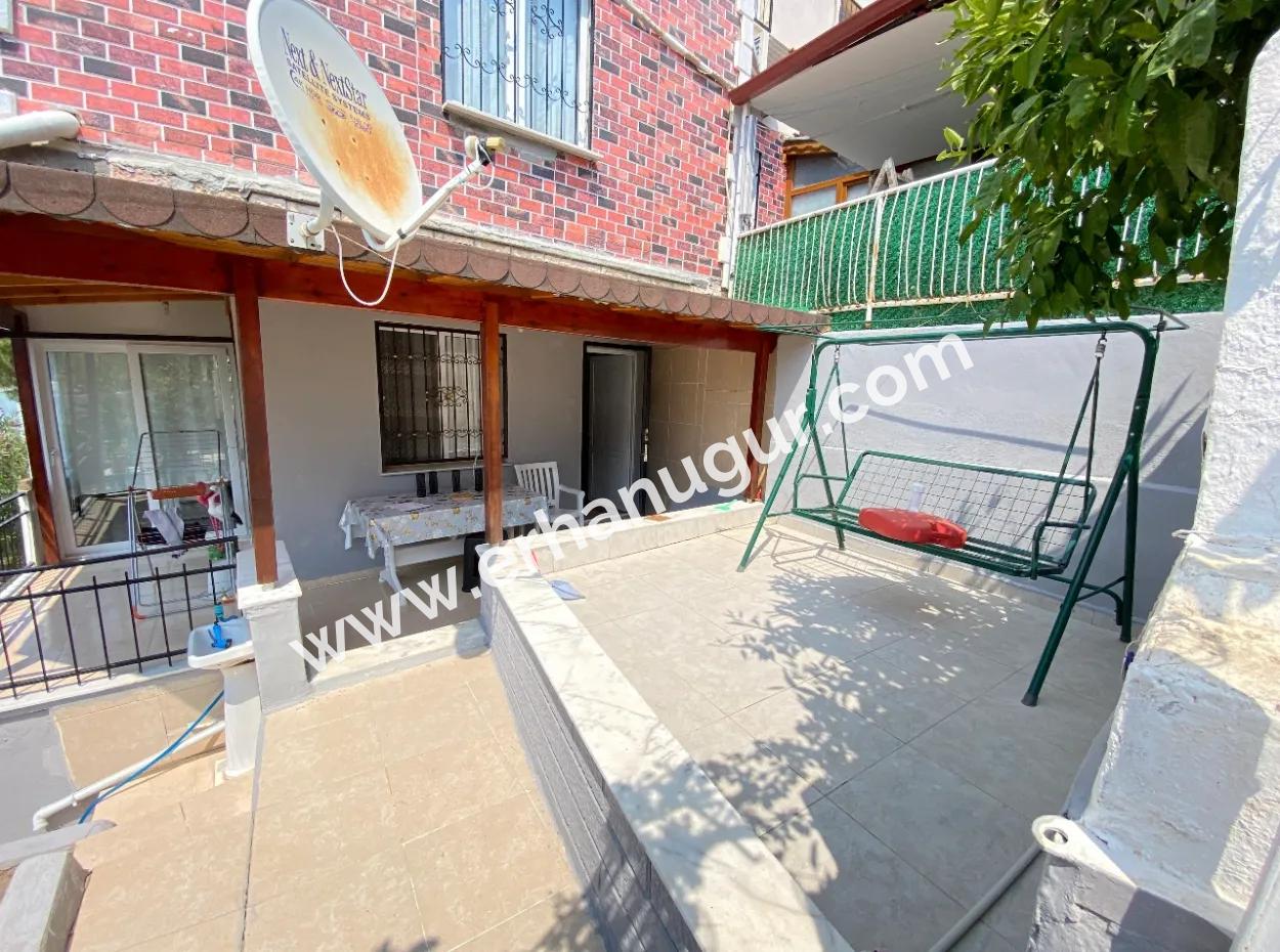 1 1 Wohnung Zum Verkauf Mit Eckfassade Auf Der Meerseite In Seferihisar Ürkmez