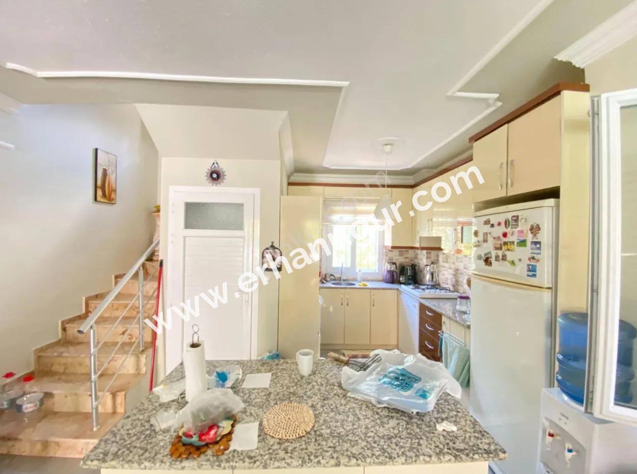 3 1 Villa Zum Verkauf 300Mt Geräumig Zum Meer In Seferihisar Doğanbey