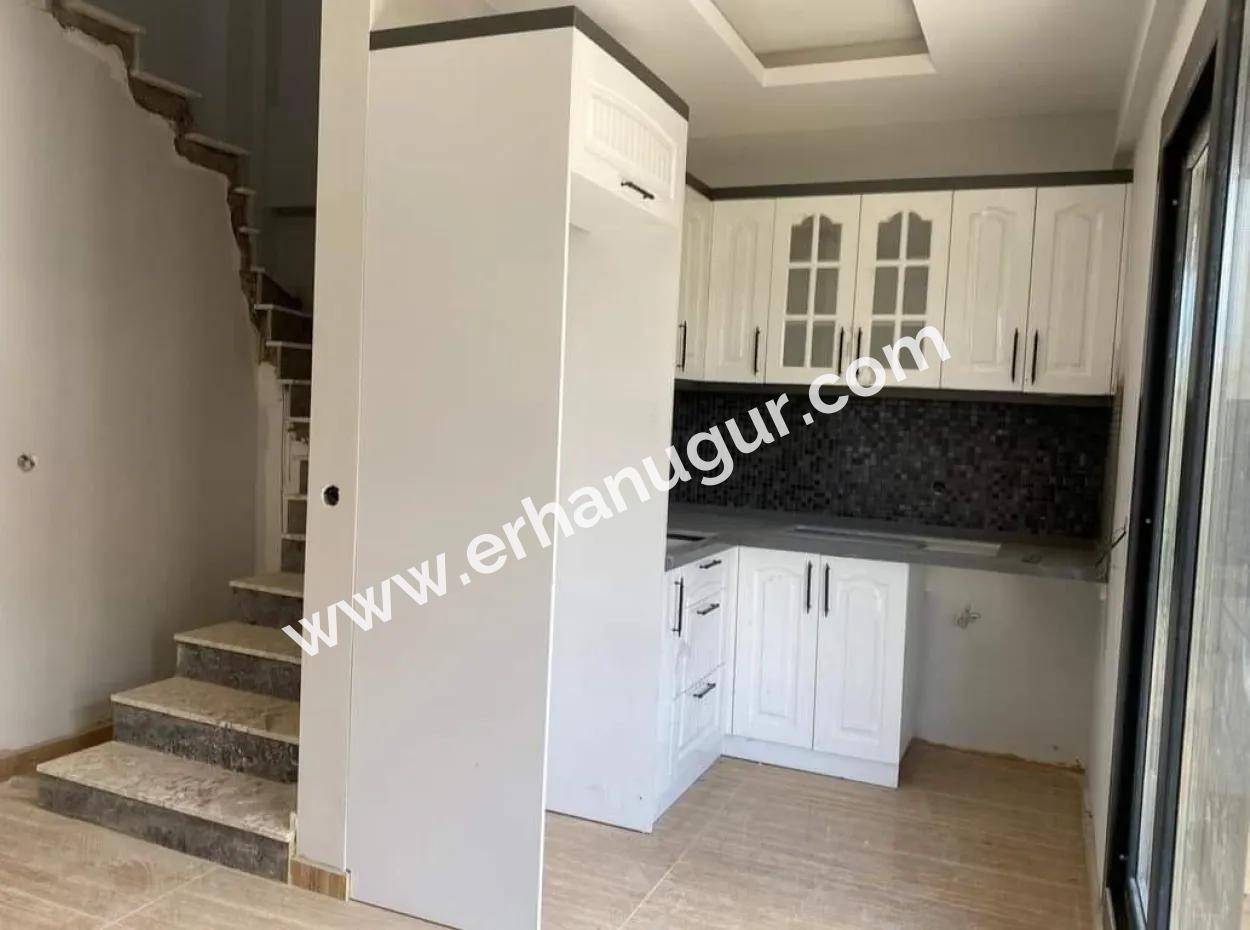 Ozderede 3 1 Villa Zu Verkaufen Mit Geneş Bahceli