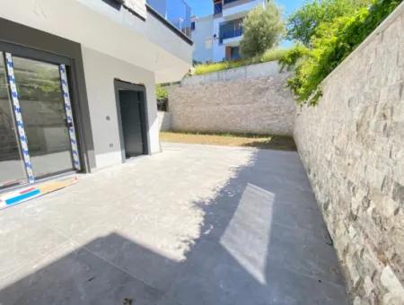 2 1 Villa Mit Grossem Garten Zu Verkaufen In Ürkmez