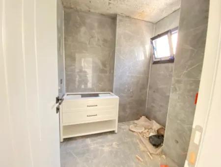 2 1 Villa Mit Grossem Garten Zu Verkaufen In Ürkmez