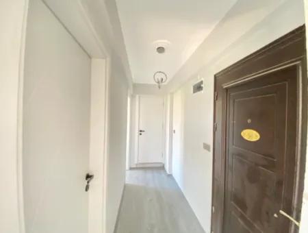 2 1 Wohnung Zum Verkauf 300M2 Zum Meer Im Zentrum Des Basars In Ürkmez