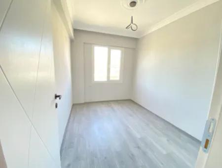 2 1 Wohnung Zum Verkauf 300M2 Zum Meer Im Zentrum Des Basars In Ürkmez