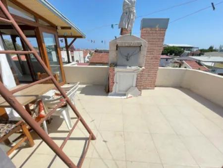 Geräumiger Verkauf 3 1 Wohnung Mit Meerblick 50M Vom Strand In Ürkmez Entfernt