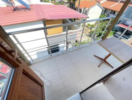 Geräumiger Verkauf 3 1 Wohnung Mit Meerblick 50M Vom Strand In Ürkmez Entfernt