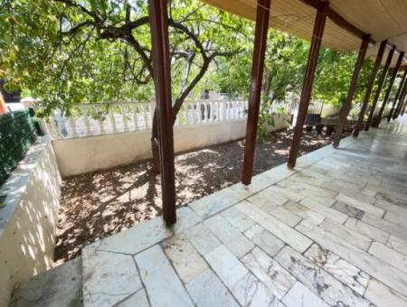 2 1 Wohnung Zum Verkauf 50M Vom Strand Entfernt In Seferihisar Ürkmez