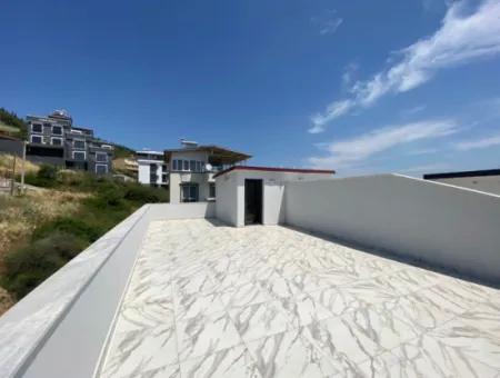 3 In 1 Villa Zum Verkauf In Seferihisar Doganbey Mit Vollem Meer Und Drei Seiten Garten