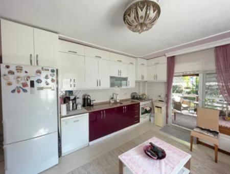2 1 Wohnung Zum Verkauf In Ürkmez Mit 350Mt Garten Zum Meer Im Zentrum
