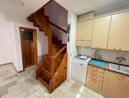 3 1 Villa Zum Verkauf Auf Der Meerseite In Seferihisar Ürkmez