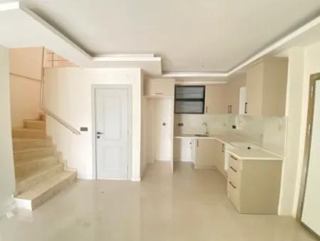 2 1 Villa Zum Verkauf 300Mt Zum Meer Mit Geneş Bahceli In Seferihisar Doğanbey