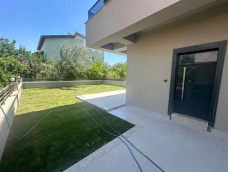 3 1 Villa In Özdere Nur Wenige Gehminuten Vom Meer Entfernt Mit Grossem Garten