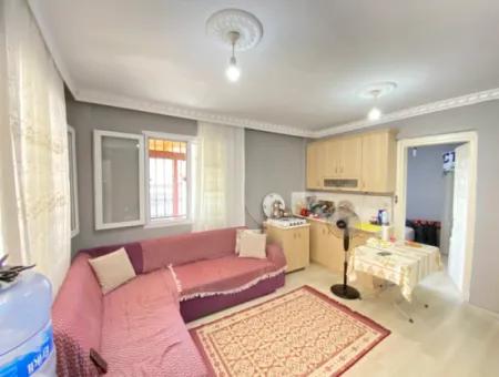 1 1 Wohnung Zum Verkauf Mit Eckfassade Auf Der Meerseite In Seferihisar Ürkmez