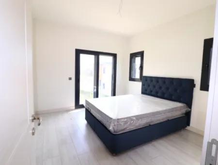 3 1 Villa Zum Verkauf In Einem Freistehenden Komplex In Seferihisar Doğanbey