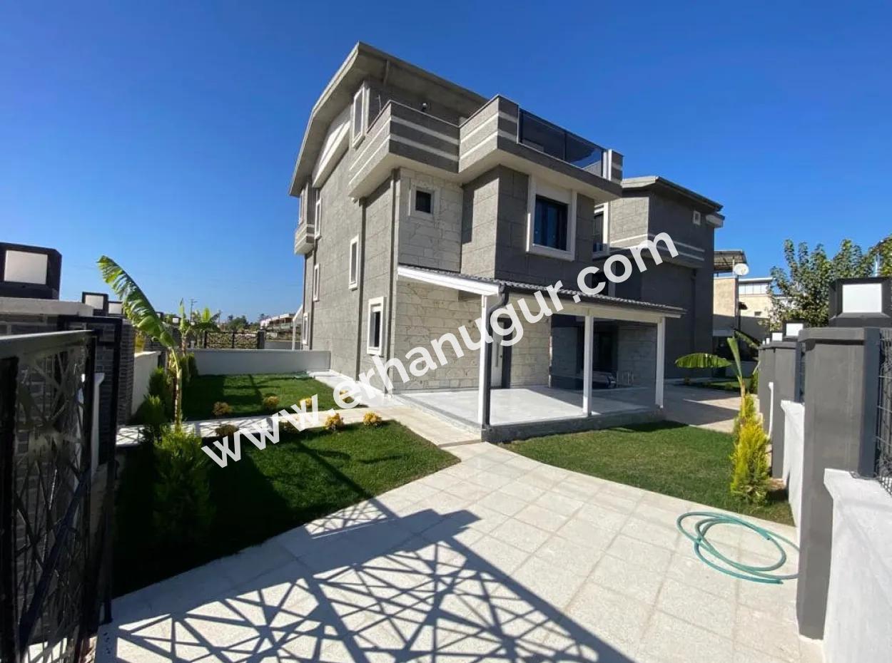 50M2 Pool And Garden Summer Villa For Sale In Gümüldür
