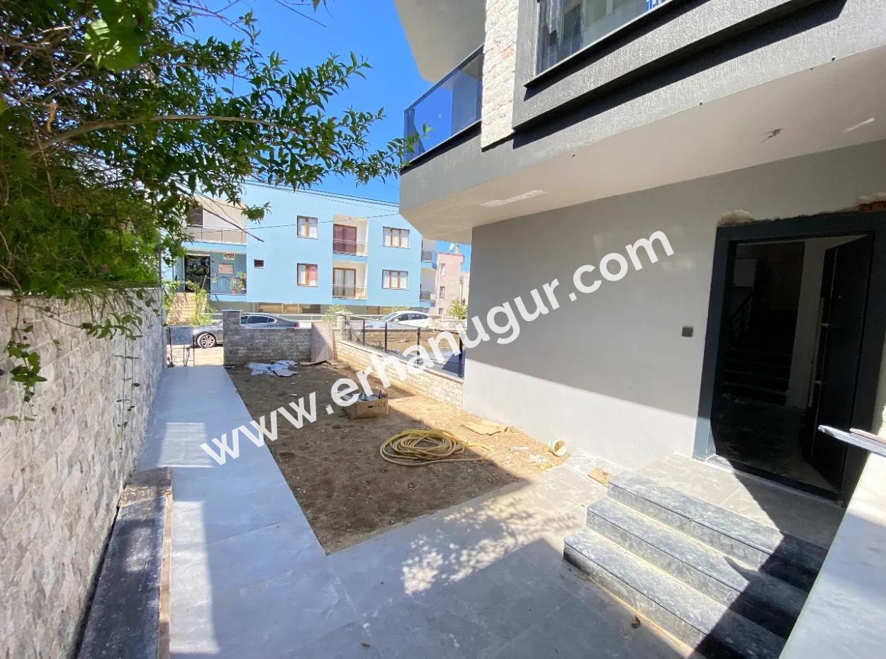 2 1 Villa With Large Garden For Sale In Ürkmez