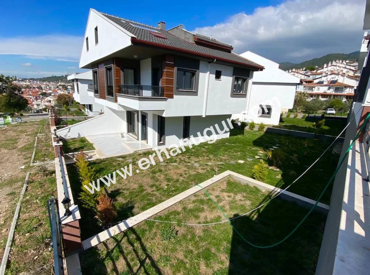 4 1 Large Garden Parking Lot With View Close To The Sealivilla