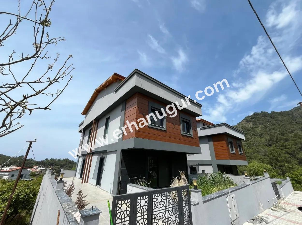 3 1 Villa For Sale With Modern Architect Within Walking Distance Of The Sea In Ozdere