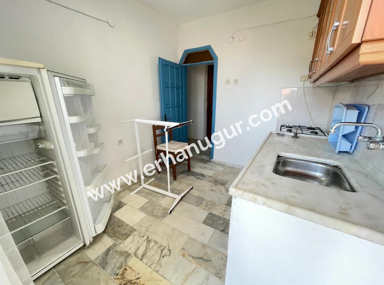 2 1 Apartment For Sale 50M From The Beach In Seferihisar Ürkmez
