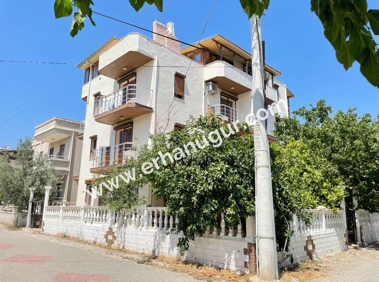 2 1 Apartment For Sale 50M From The Beach In Seferihisar Ürkmez