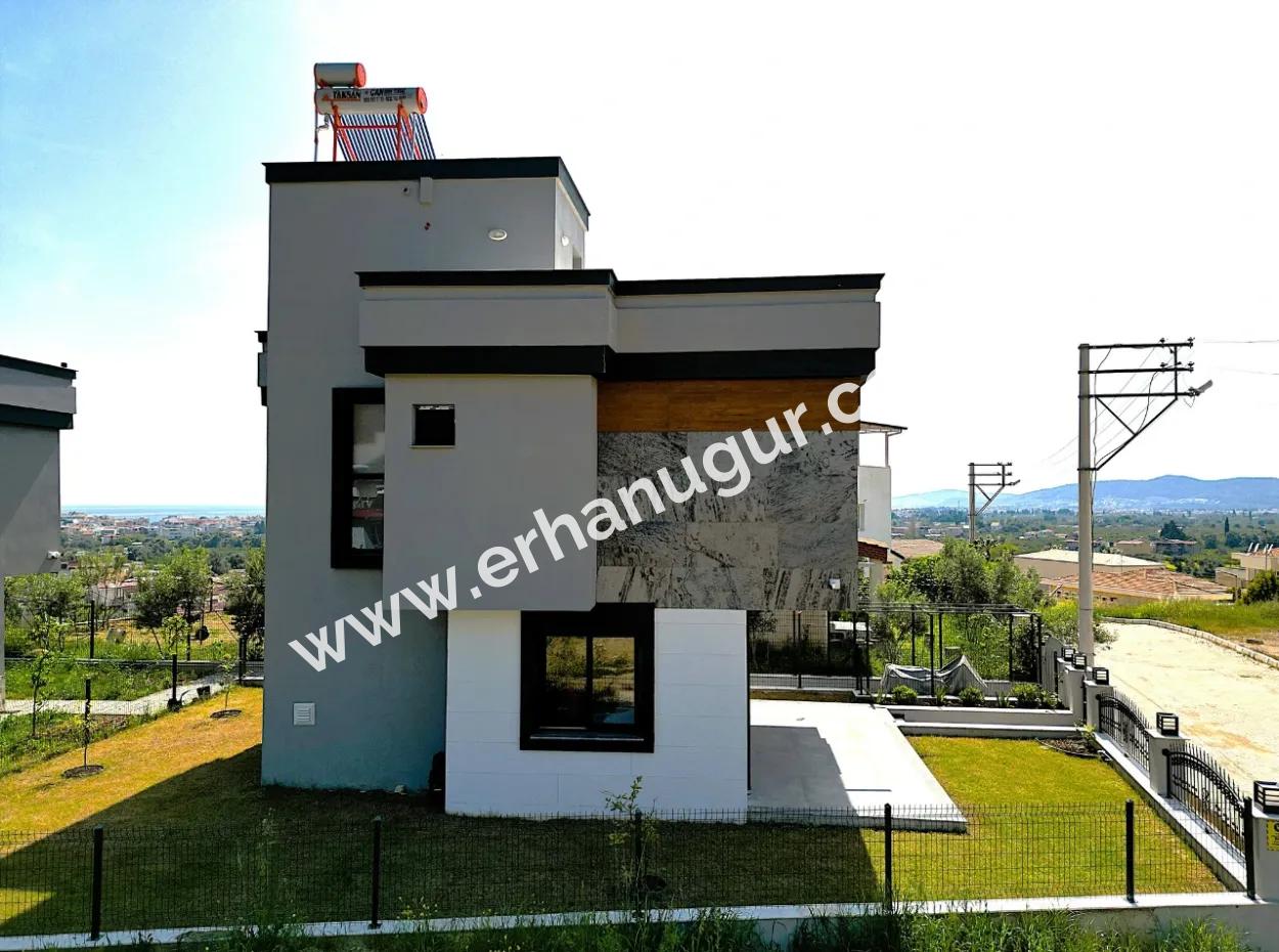 Single Detached 3 1 Villa With Sea View In Ürkmez