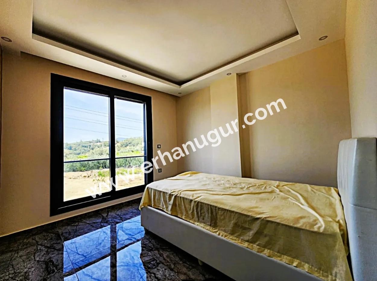 Single Detached 3 1 Villa With Sea View In Ürkmez