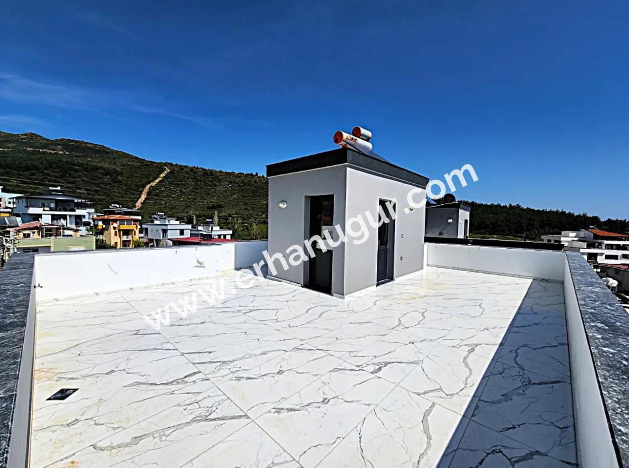 Single Detached 3 1 Villa With Sea View In Ürkmez