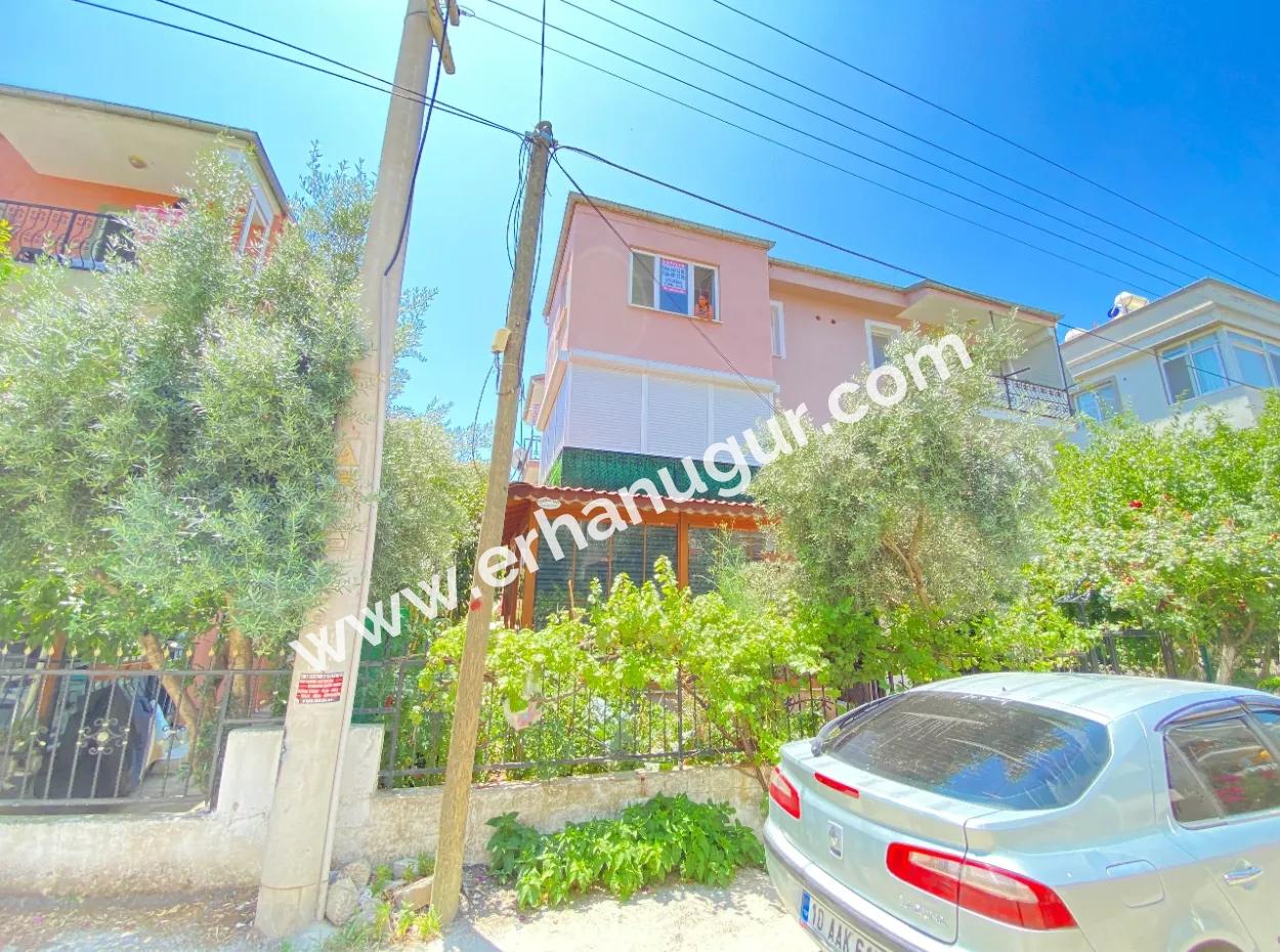 2 1 Apartment For Sale In The Center Of Ürkmez 350M Large Spacious Structure To The Sea