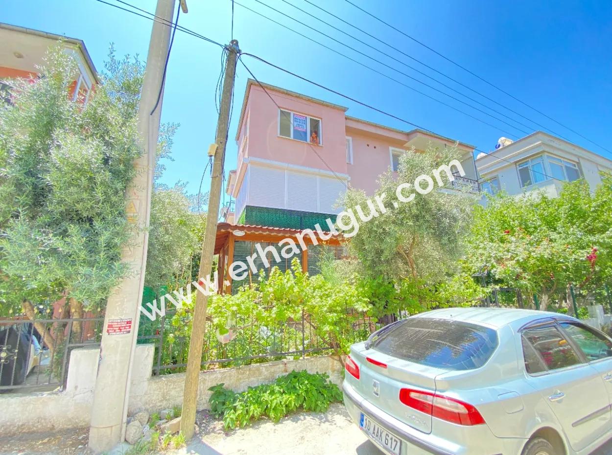 2 1 Apartment For Sale In The Center Of Ürkmez 350M Large Spacious Structure To The Sea