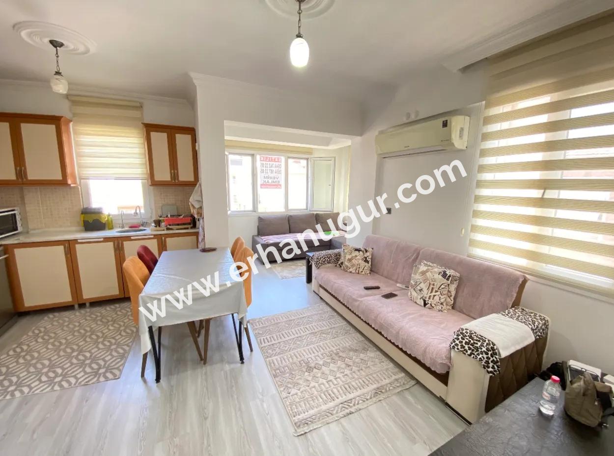 2 1 Apartment For Sale In The Center Of Ürkmez 350M Large Spacious Structure To The Sea