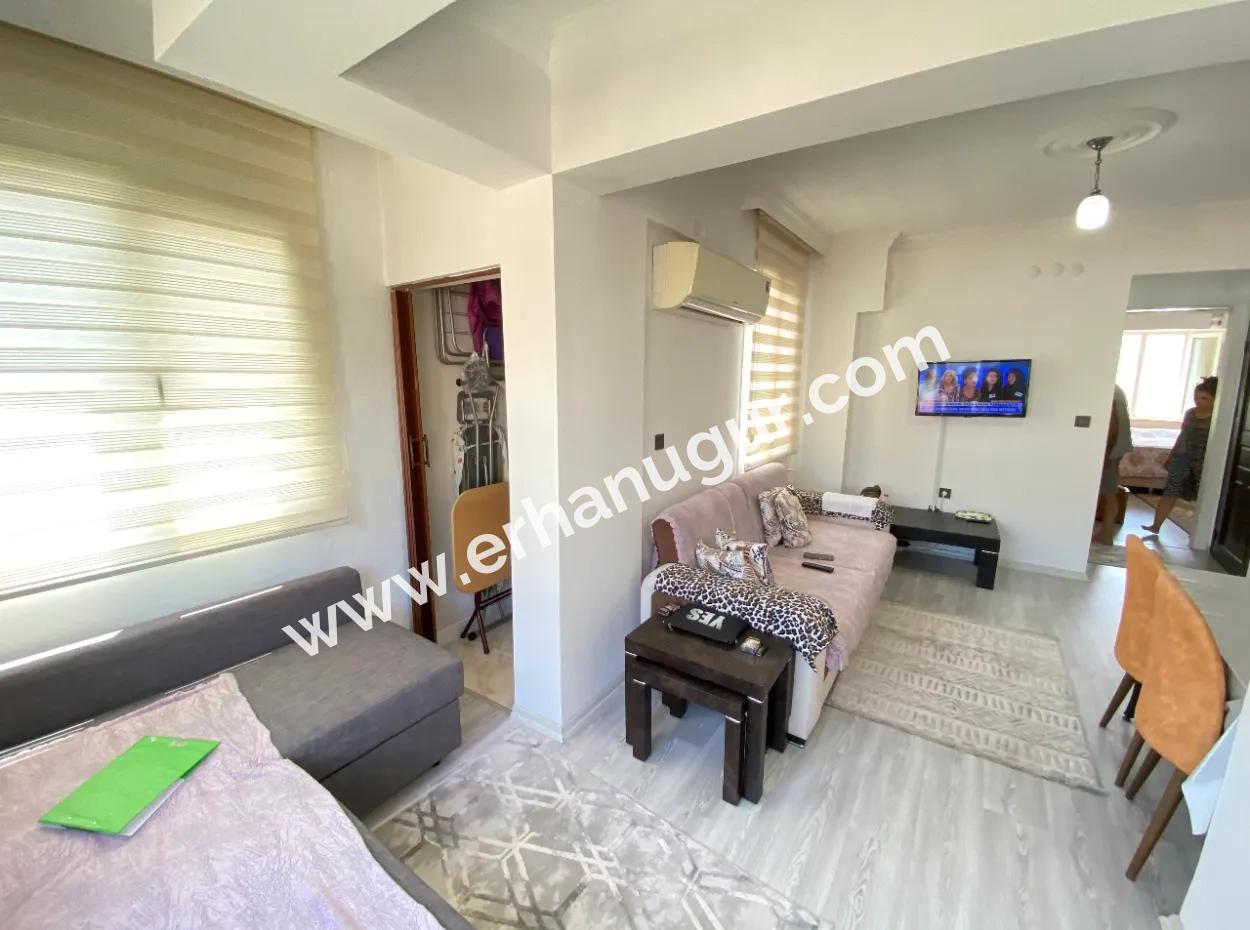 2 1 Apartment For Sale In The Center Of Ürkmez 350M Large Spacious Structure To The Sea