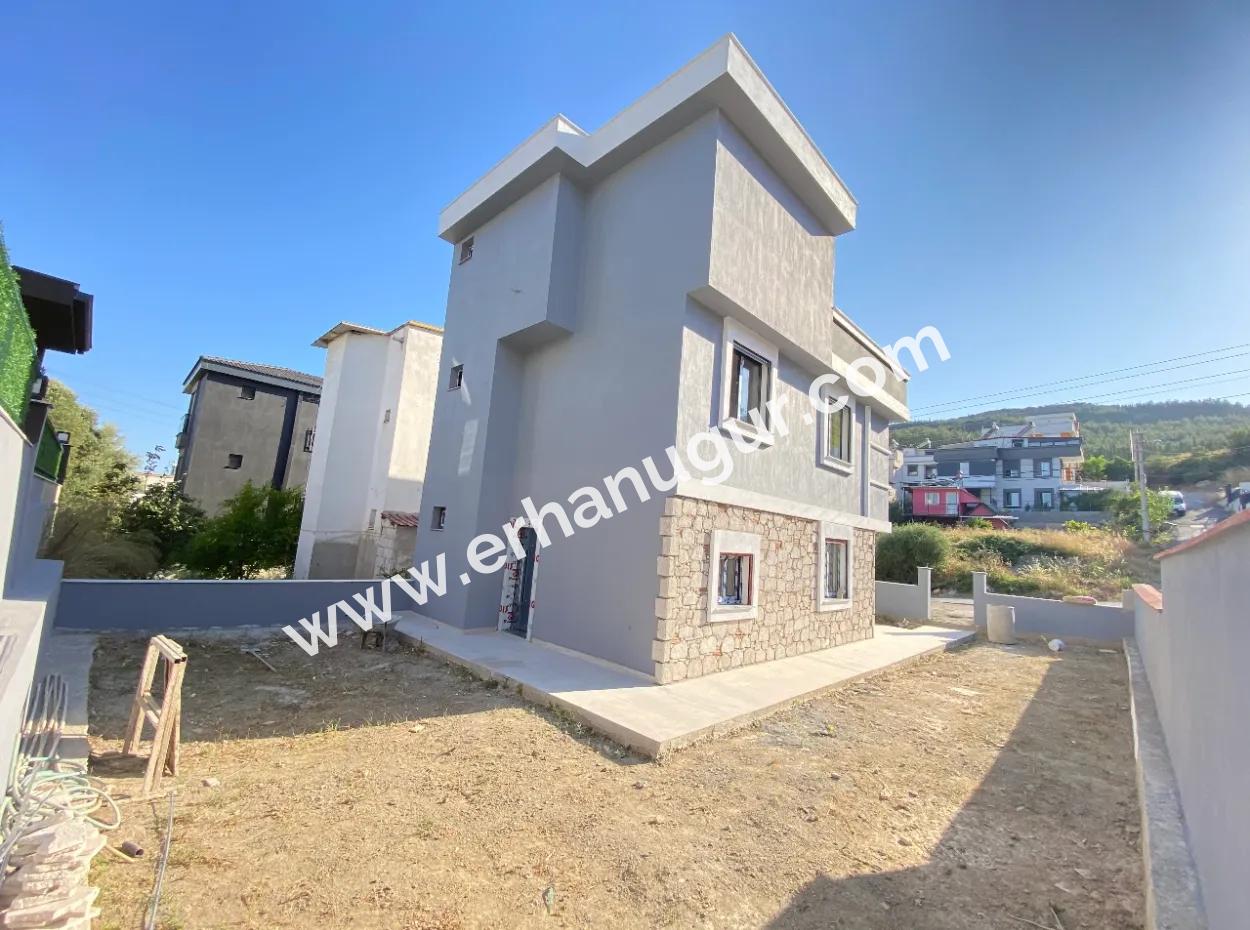 4 1 Villa For Sale Ultra Luxury With Single Detached Parking In Doğanbey