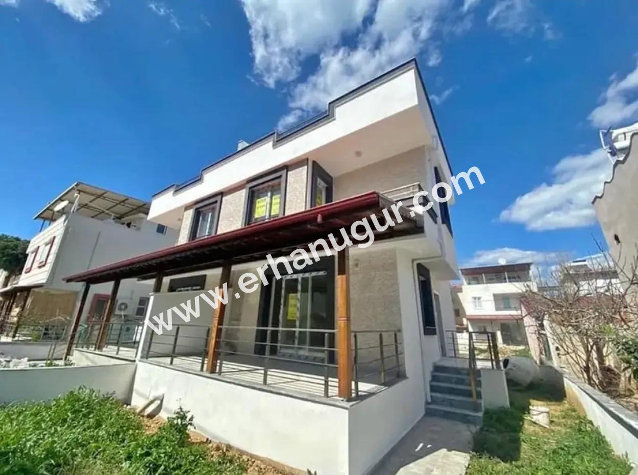 3 1 Villa For Sale With 350Mt Garden To The Sea In Seferihisar Doğanbey