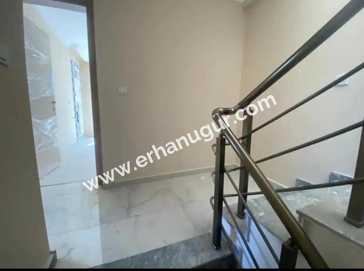 3 1 Villa For Sale With 350Mt Garden To The Sea In Seferihisar Doğanbey