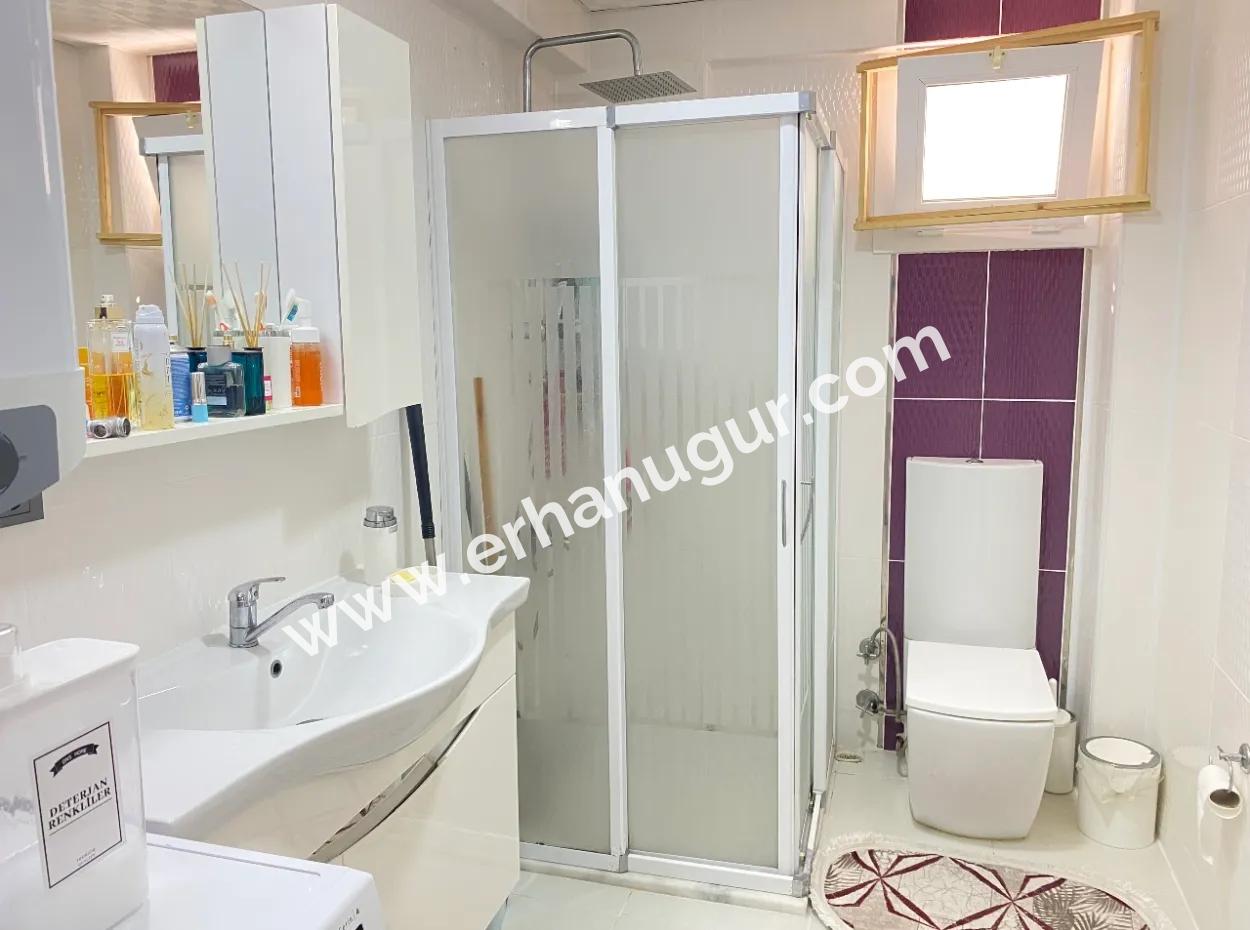 2 1 Apartment For Sale 250Mt To The Sea With Parking In Seferihisar Ürkmez