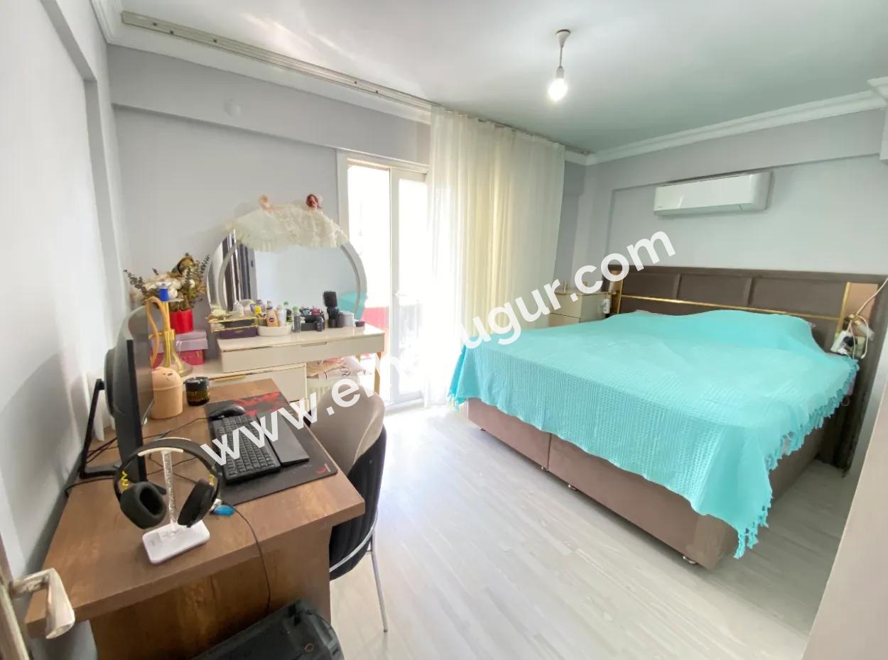 2 1 Apartment For Sale 250Mt To The Sea With Parking In Seferihisar Ürkmez