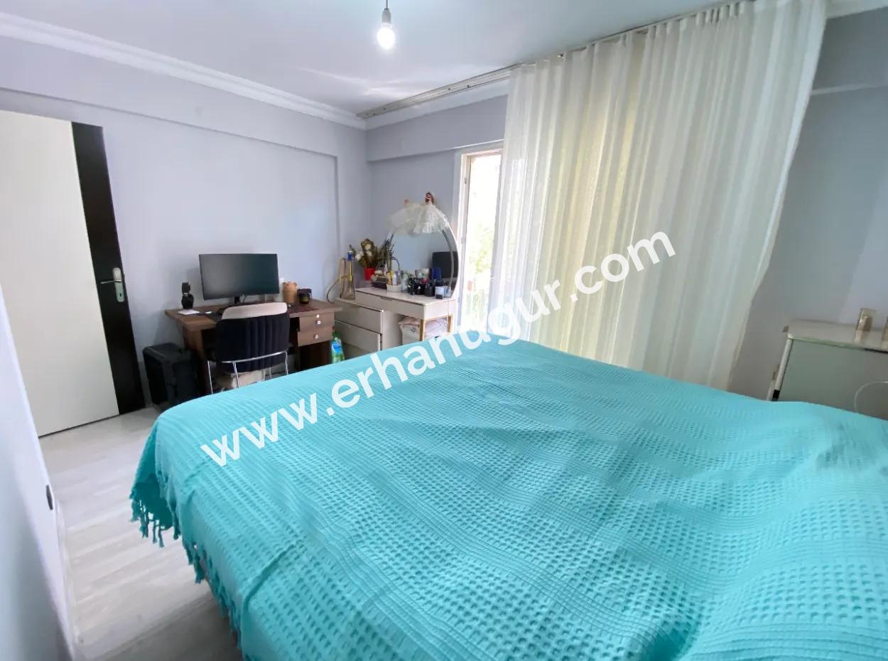2 1 Apartment For Sale 250Mt To The Sea With Parking In Seferihisar Ürkmez