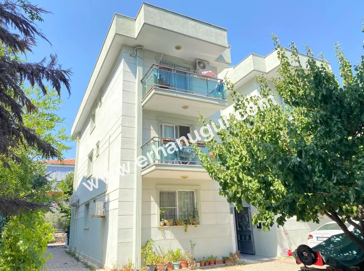 2 1 Apartment For Sale 250Mt To The Sea With Parking In Seferihisar Ürkmez
