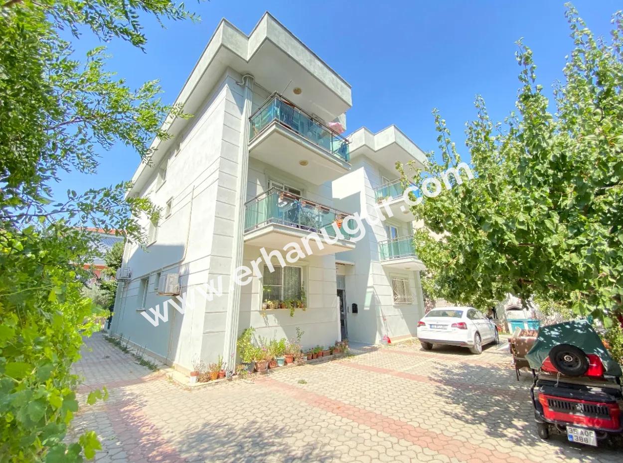 2 1 Apartment For Sale 250Mt To The Sea With Parking In Seferihisar Ürkmez