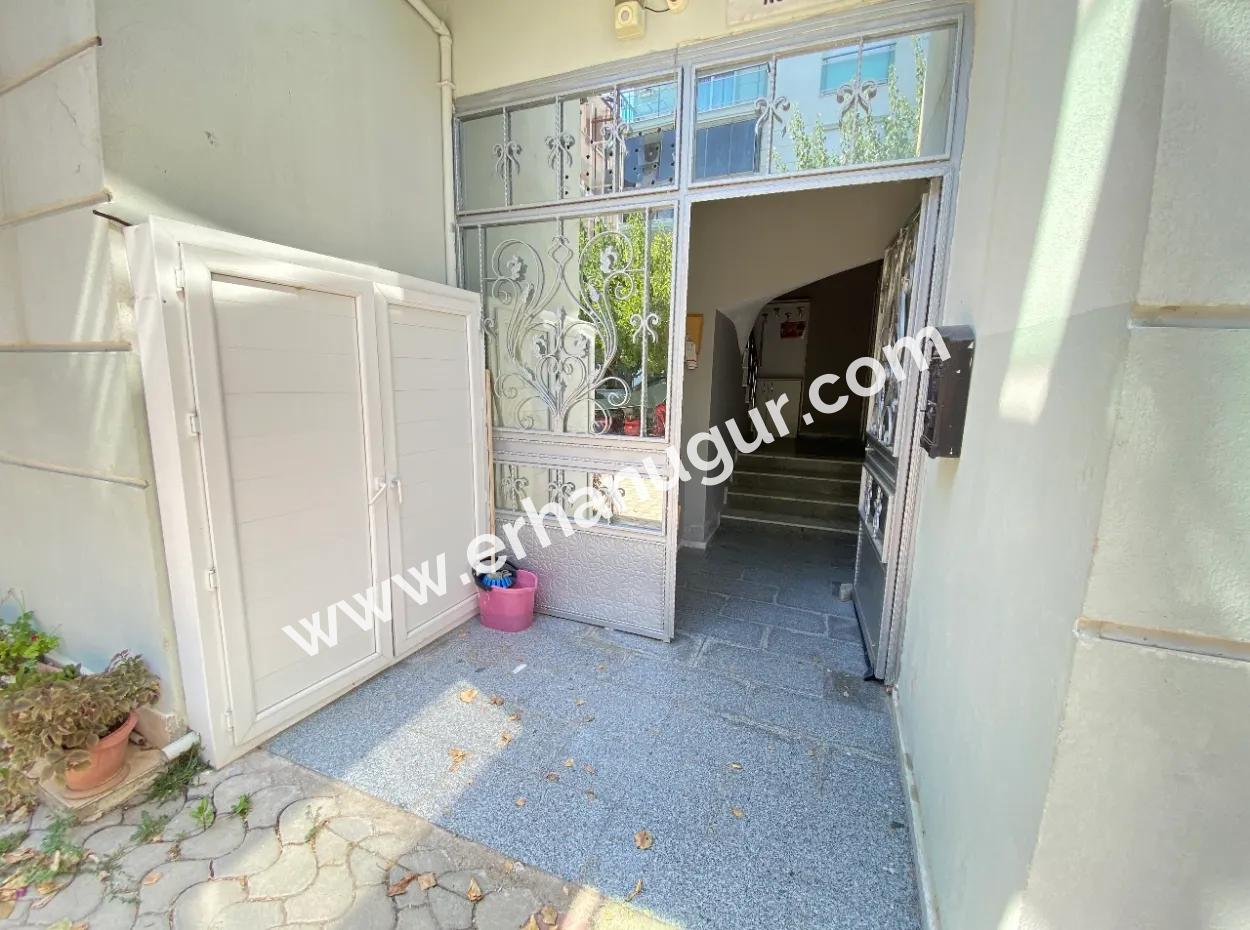 2 1 Apartment For Sale 250Mt To The Sea With Parking In Seferihisar Ürkmez