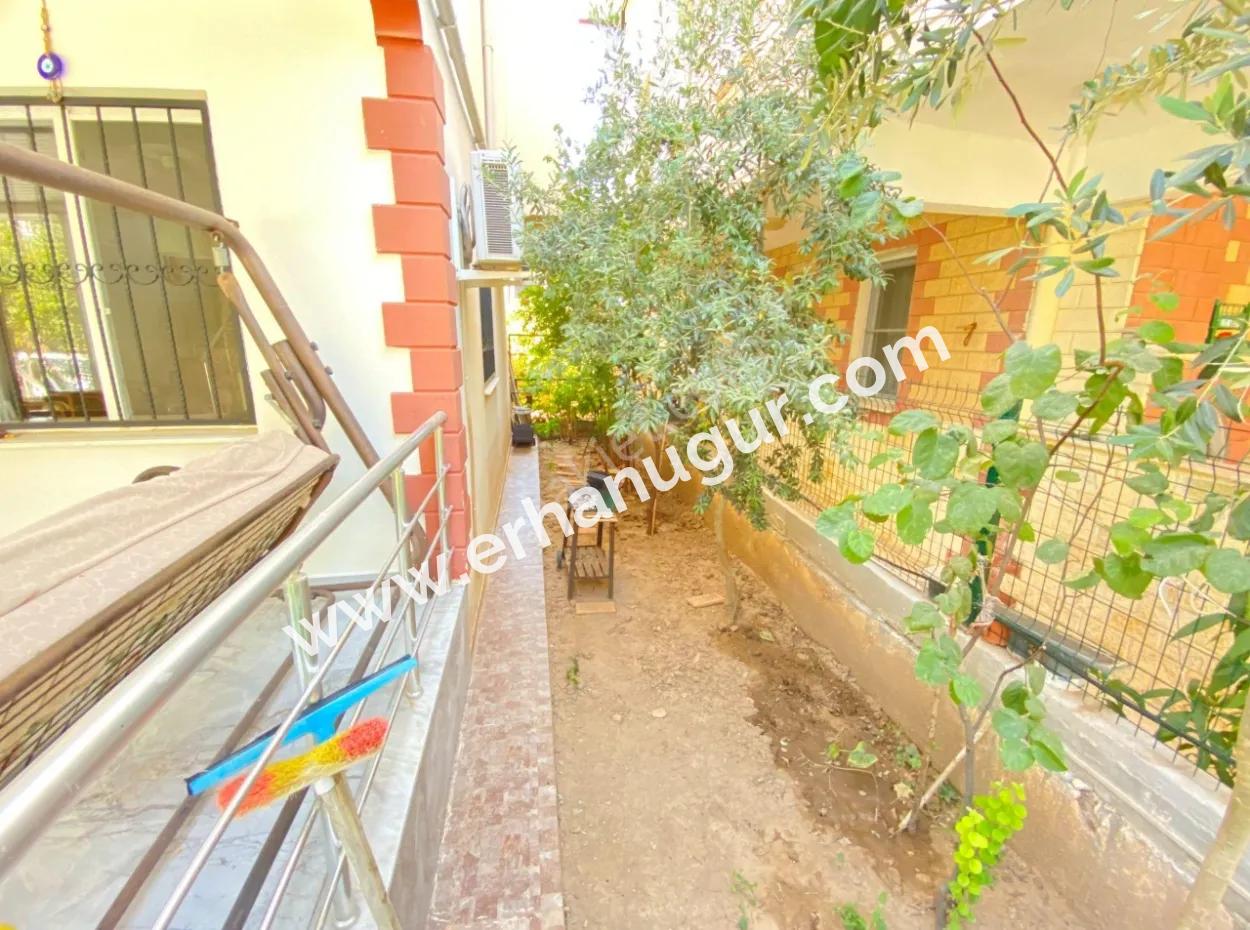 3 1 Villa For Sale 300Mt Spacious To The Sea In Seferihisar Doğanbey