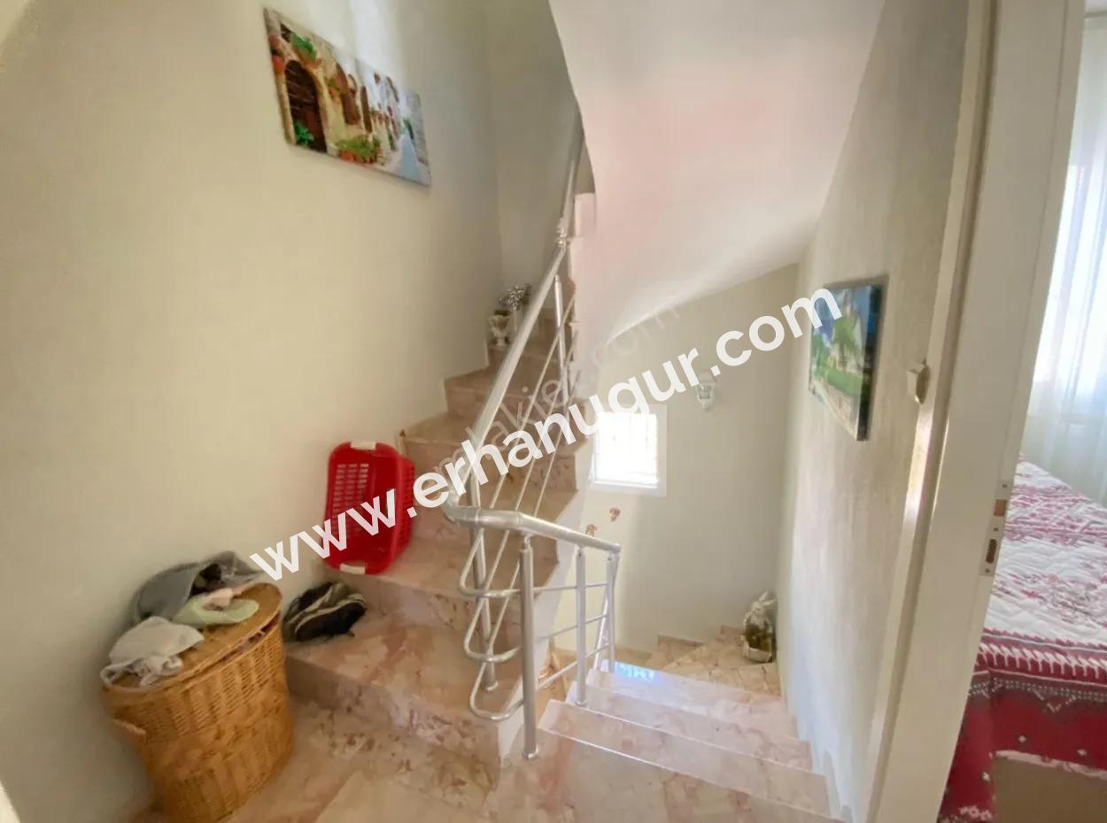 3 1 Villa For Sale 300Mt Spacious To The Sea In Seferihisar Doğanbey