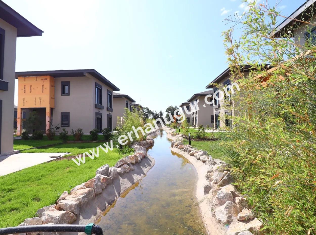 3 1 Villa For Sale In A Single Detached Complex In Seferihisar Doğanbey